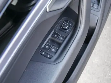 Touareg 3.0 V6 R 4M eHybrid Pano AHK ACC