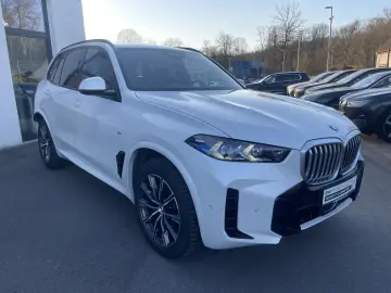 BMW X5 xDrive40i M Sport AHK Pano 360