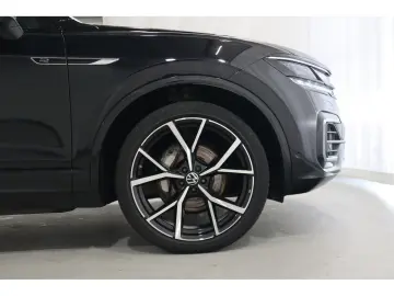 Touareg 3.0 TDI 4Motion R-Line Navi*AHK*CAM*Lede