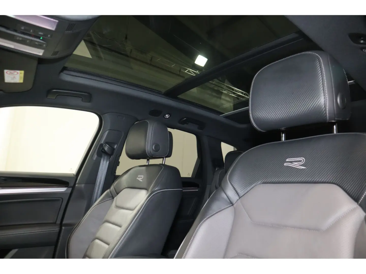 Touareg 3.0 TDI 4Motion R-Line Navi*AHK*CAM*Lede