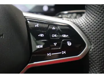 Touareg 3.0 TDI 4Motion R-Line Navi*AHK*CAM*Lede