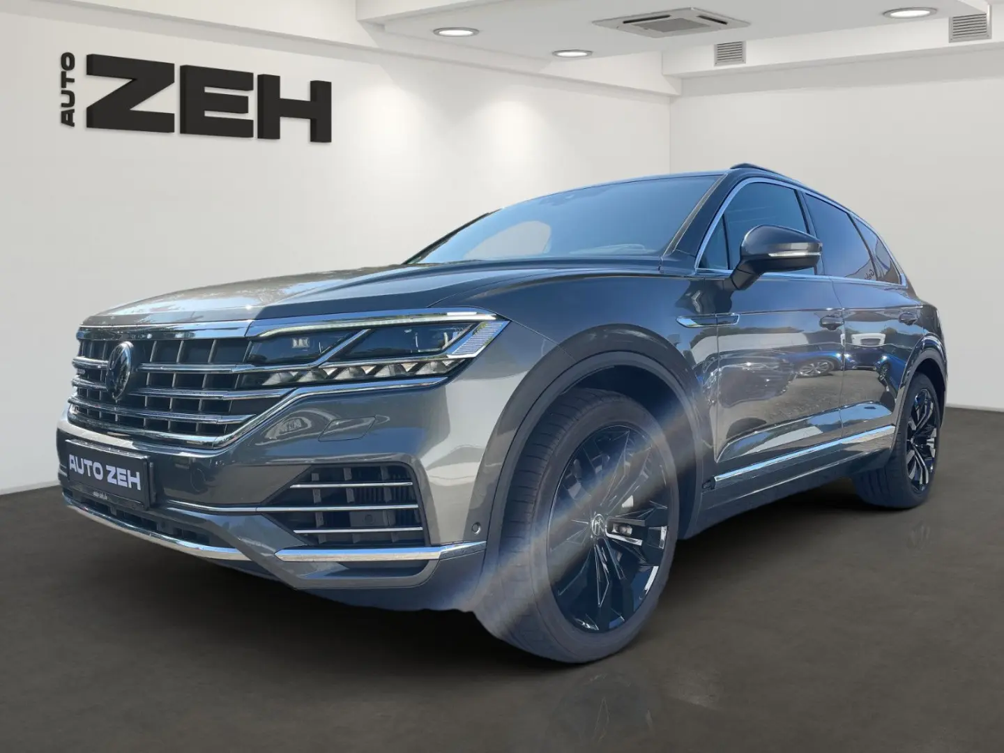 Touareg Elegance eHyb.+Pano+HuD+Leder+AHK+Luft+