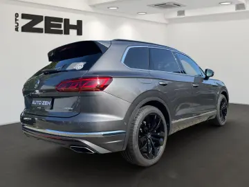 Touareg Elegance eHyb.+Pano+HuD+Leder+AHK+Luft+