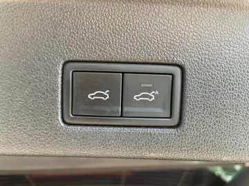 Touareg Elegance eHyb.+Pano+HuD+Leder+AHK+Luft+