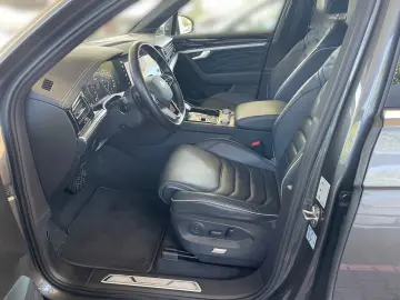 Touareg Elegance eHyb.+Pano+HuD+Leder+AHK+Luft+