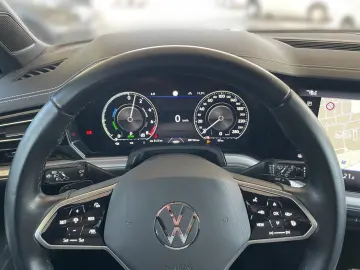 Touareg Elegance eHyb.+Pano+HuD+Leder+AHK+Luft+