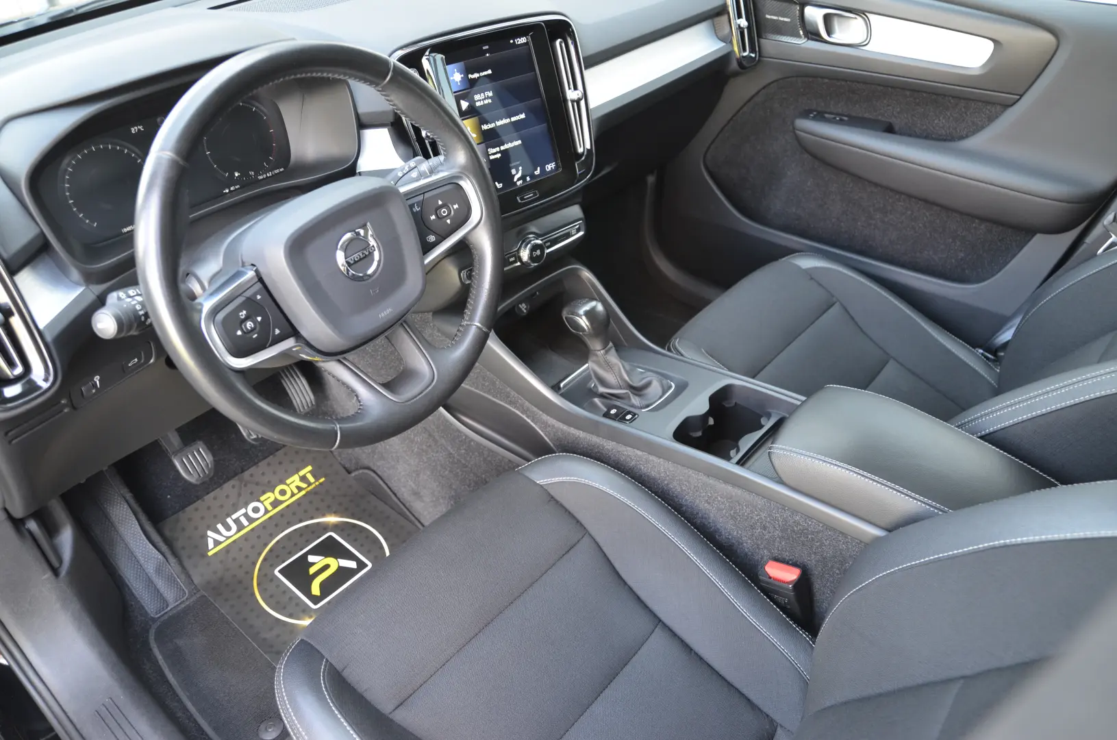 Volvo XC40 2.0 D3 Momentum 2WD