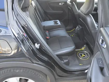 Volvo XC40 2.0 D3 Momentum 2WD