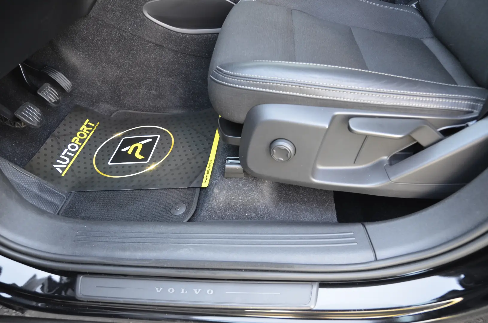 Volvo XC40 2.0 D3 Momentum 2WD