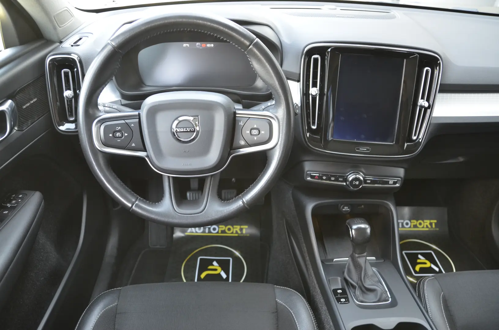 Volvo XC40 2.0 D3 Momentum 2WD