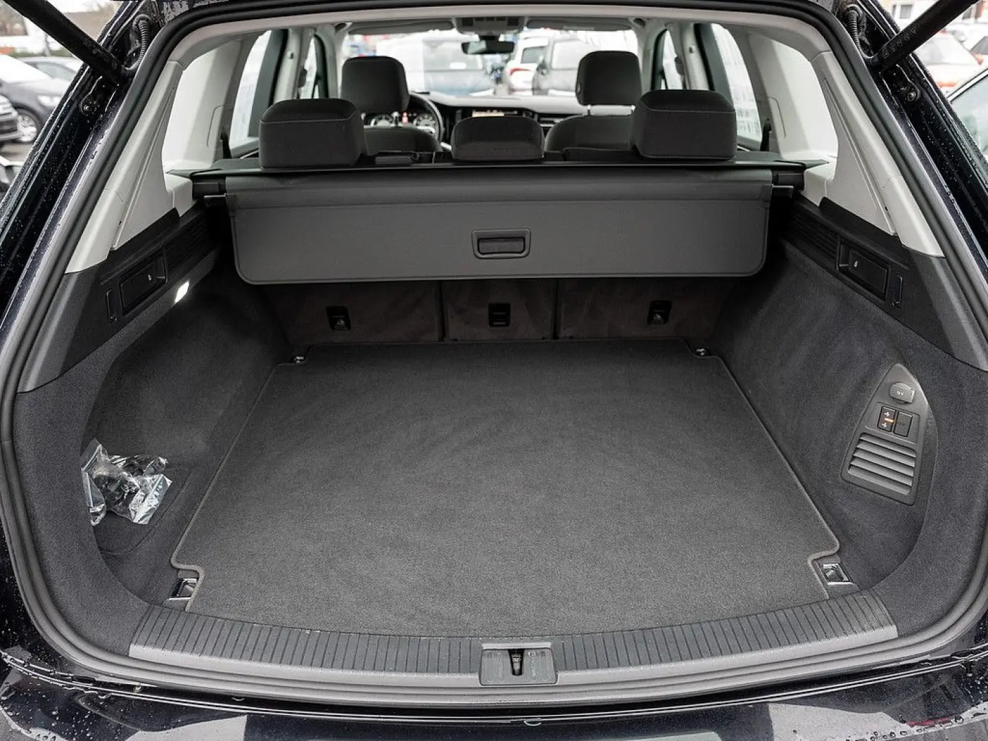 Touareg 3.0 V6 TDI 4M AHK ACC KAMERA DAB+ LED