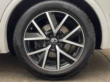 Touareg R-Line 4.0 TDI V8 4M CarPlay Matrix Pano