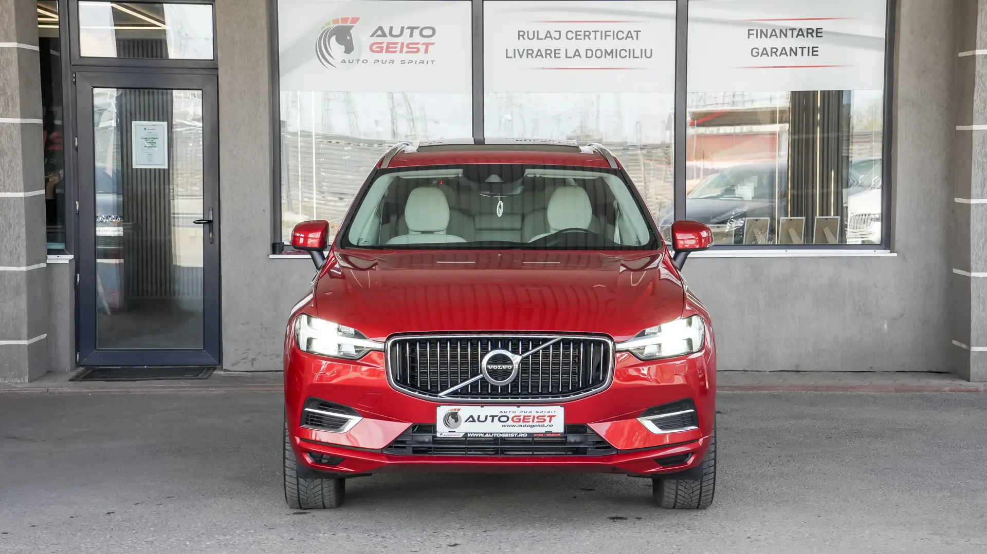 VOLVO XC60 T6 INSCRIPTION PLUG-IN