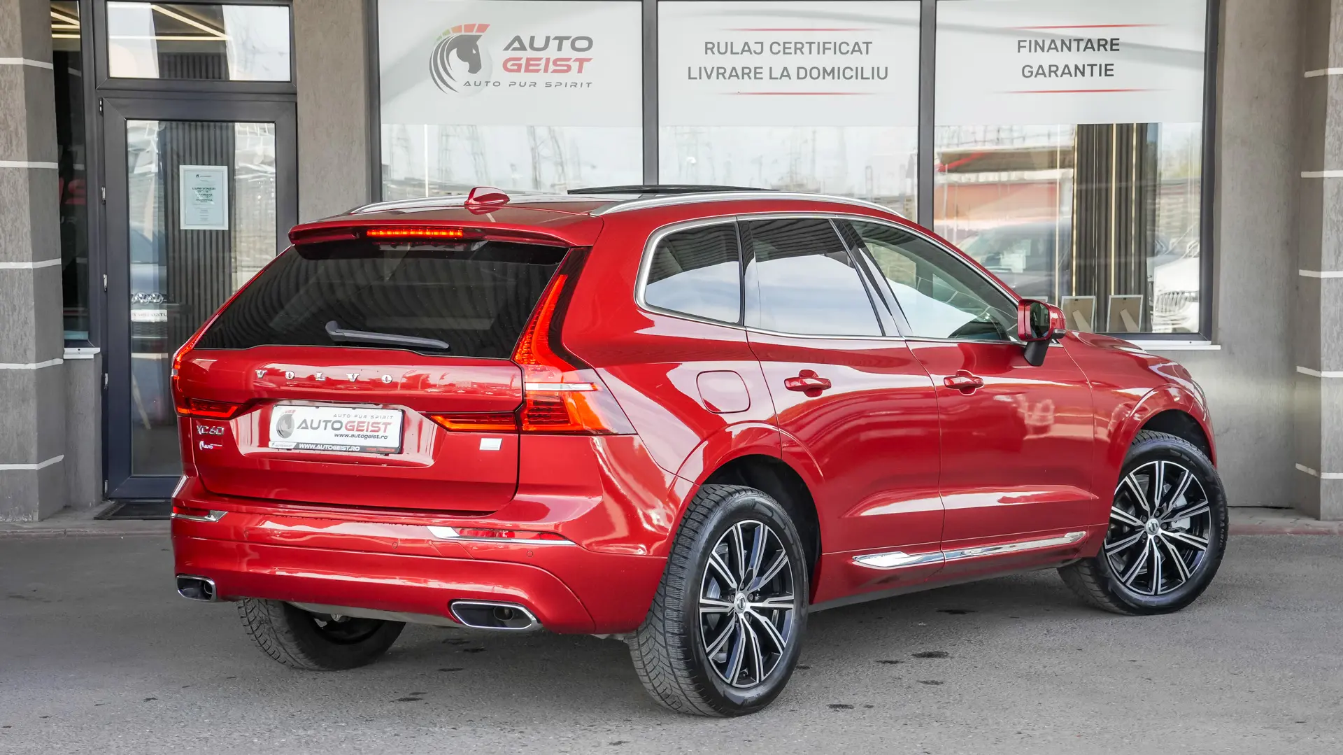 VOLVO XC60 T6 INSCRIPTION PLUG-IN