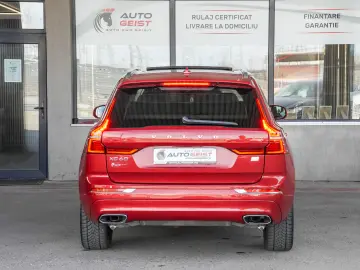 VOLVO XC60 T6 INSCRIPTION PLUG-IN