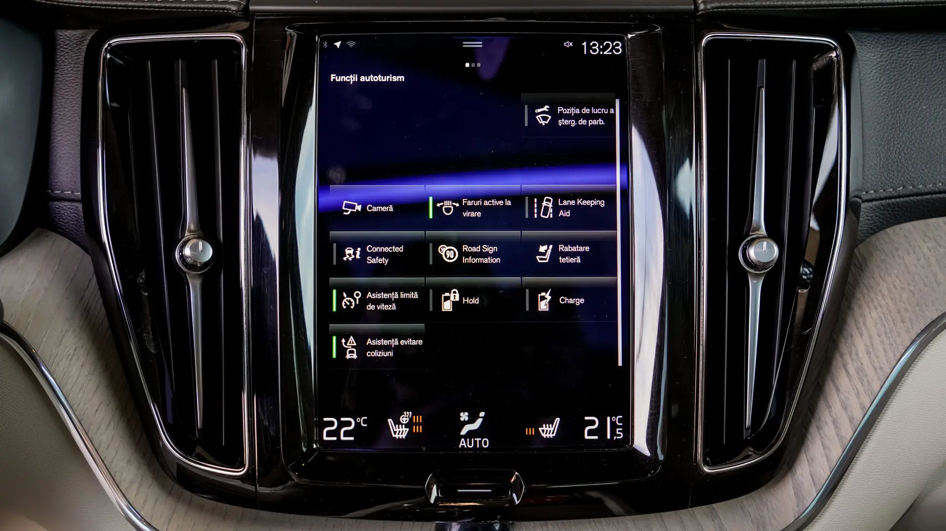 VOLVO XC60 T6 INSCRIPTION PLUG-IN