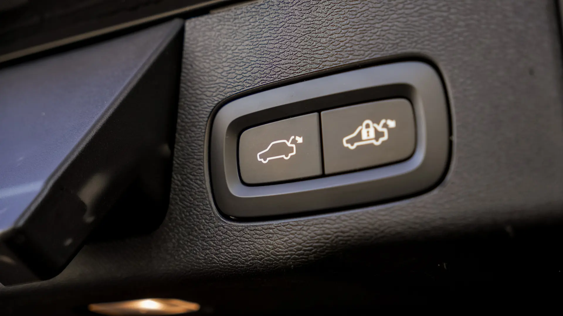 VOLVO XC60 T6 INSCRIPTION PLUG-IN