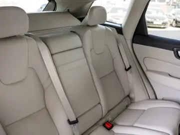 VOLVO XC60 T6 INSCRIPTION PLUG-IN