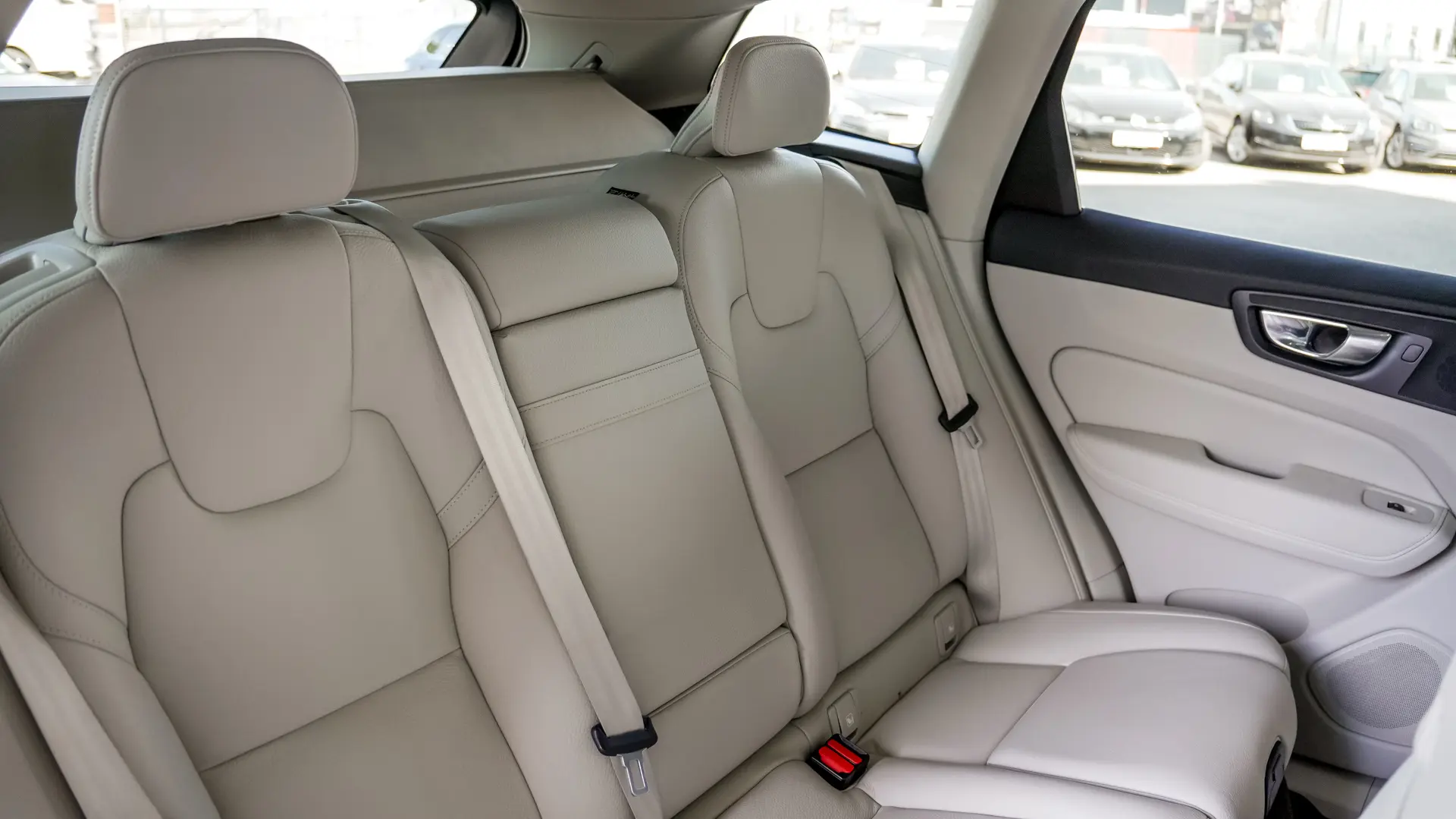 VOLVO XC60 T6 INSCRIPTION PLUG-IN