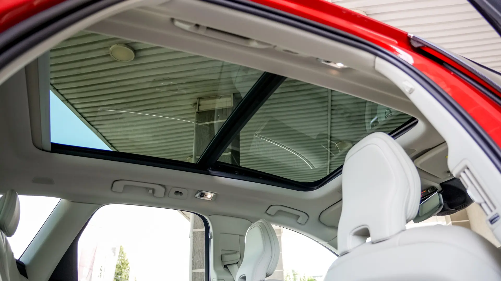 VOLVO XC60 T6 INSCRIPTION PLUG-IN