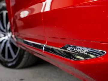VOLVO XC60 T6 INSCRIPTION PLUG-IN