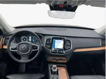 XC90 B5 Inscription AWD/7-Sitzer/Pano/AHK/Kamera