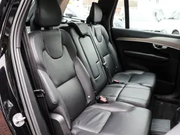 XC90 T8 Plus Dark Recharge Plug-In Hybrid AWD