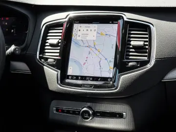 XC90 T8 AWD Plug-In Hybrid Plus Bright #AHK/Sitz
