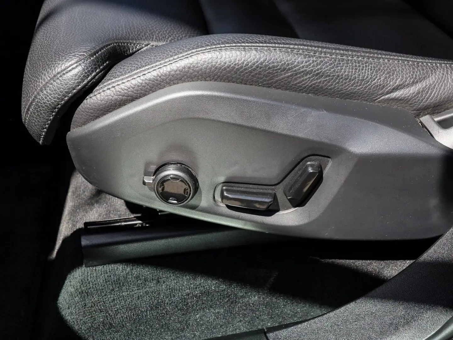 XC90 T8 AWD Plug-In Hybrid Plus Bright #AHK/Sitz