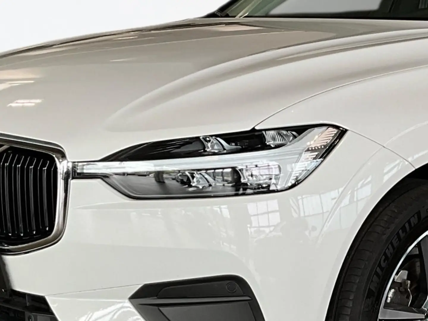 XC 60 B4 (Diesel) AWD Momentum Pro SpurH AHK