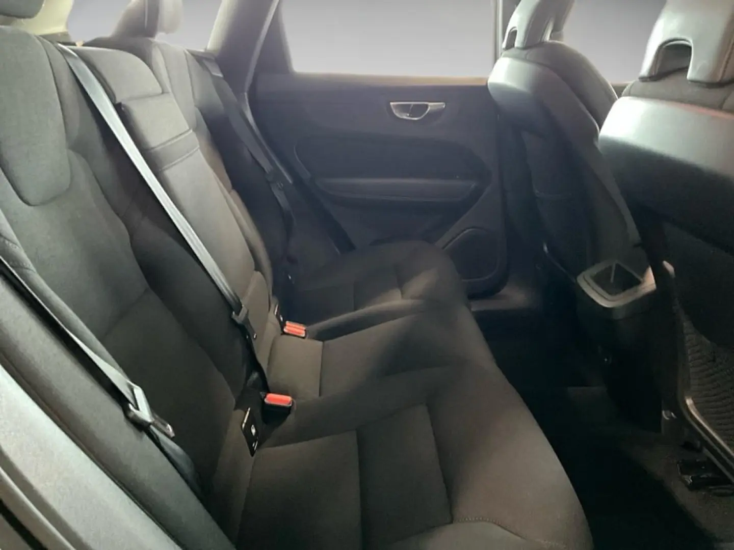 XC 60 B4 (Diesel) AWD Momentum Pro SpurH AHK