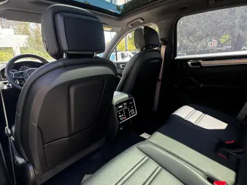 Porsche Cayenne E-Hybrid Tiptronic