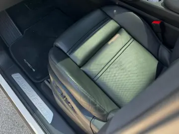 Porsche Cayenne E-Hybrid Tiptronic