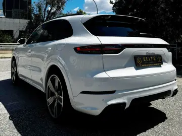 Porsche Cayenne E-Hybrid Tiptronic
