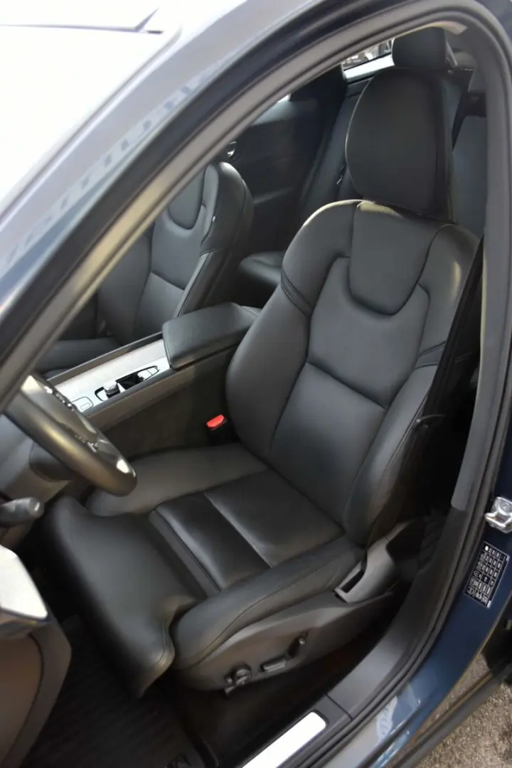 B5 AWD CAMERA TOWING KEY Ultimate Bright