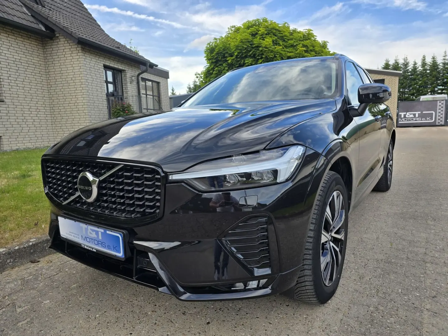 XC60 B4 Plus Dark AWD Leder*Standheiz*H&K