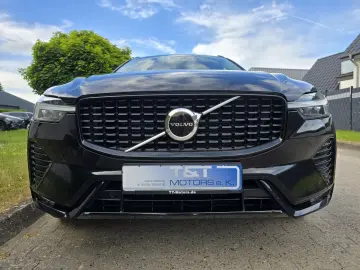 XC60 B4 Plus Dark AWD Leder*Standheiz*H&K