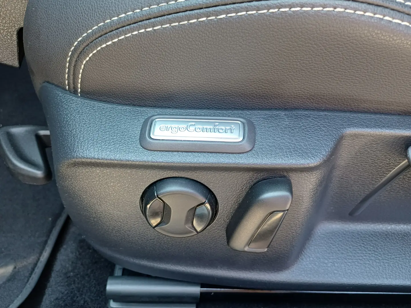 VOLKSWAGEN PASSAT HIGHLINE 2.0 Tdi 150 Cp  DSG