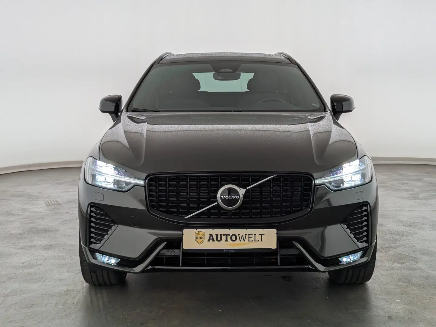 XC 60 B4 (Diesel) AWD R-Design LED+NAVI+PANO+RFK