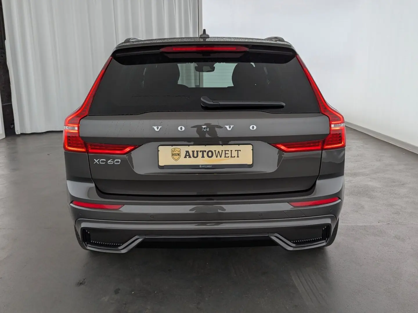 XC 60 B4 (Diesel) AWD R-Design LED+NAVI+PANO+RFK