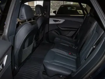 Q8 SUV TFSI e 55 TFSI e quattro tiptronic