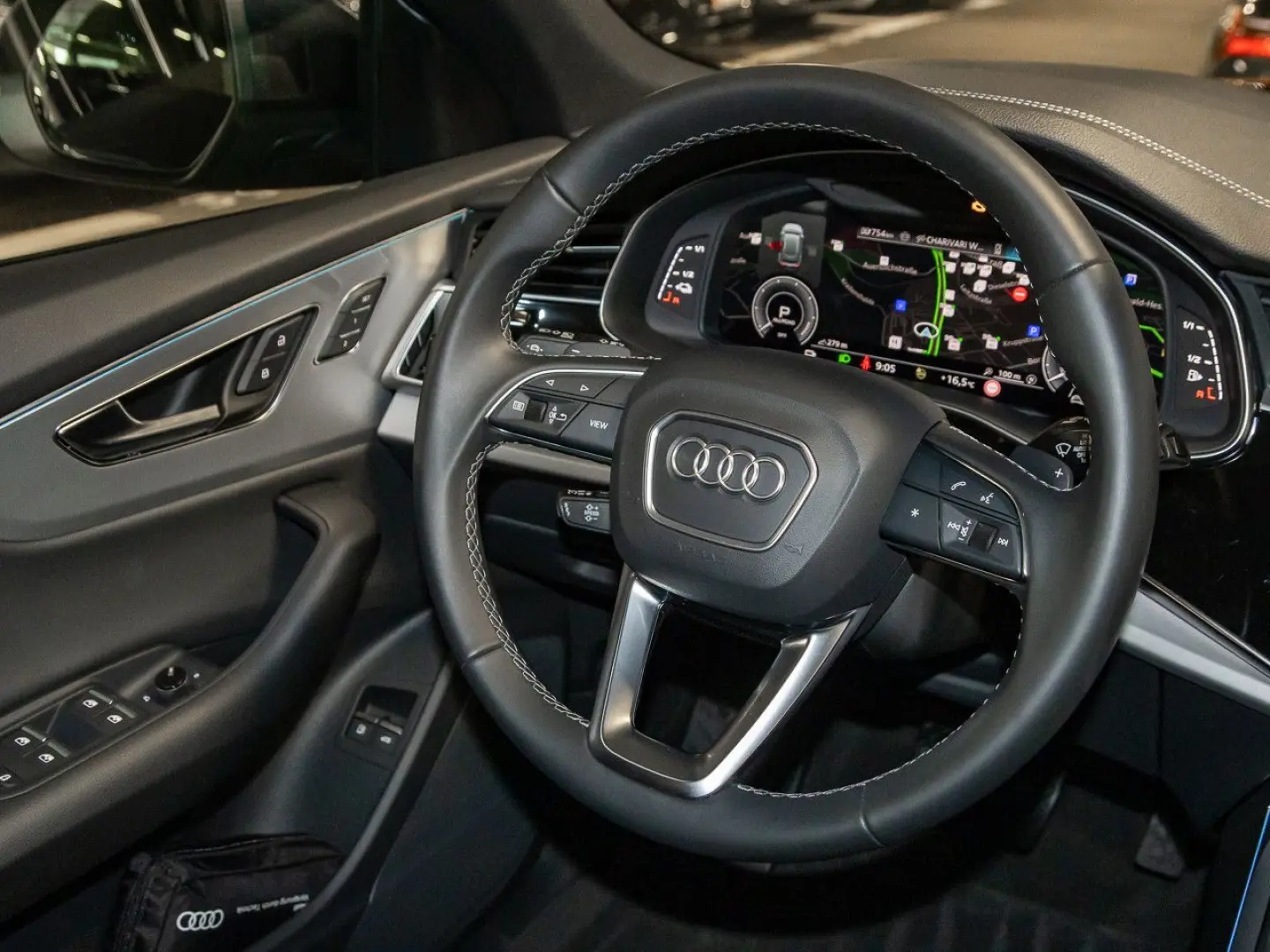 Q8 SUV TFSI e 55 TFSI e quattro tiptronic