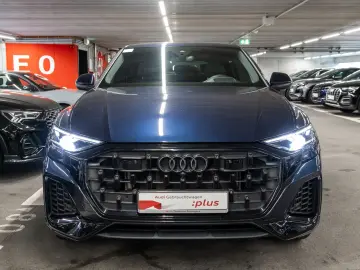 Q8 SUV TFSI e 55 TFSI e quattro tiptronic