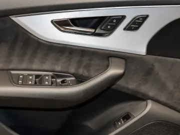Q8 50 TDI quattro S line Matrix Pano AIR HuD AHK