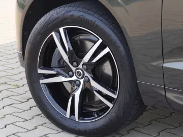XC60 R Design Plus Dark AWD+Panorama+AHK+Navi+