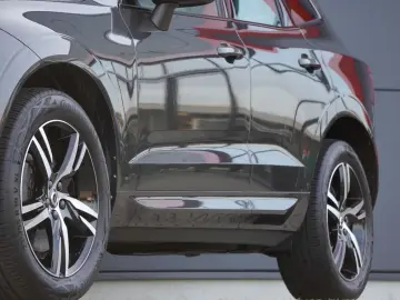 XC60 R Design Plus Dark AWD+Panorama+AHK+Navi+