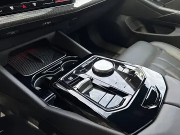 520iA M SPORT LivePro,Pano,AHK,StHzg,KomSi,360°