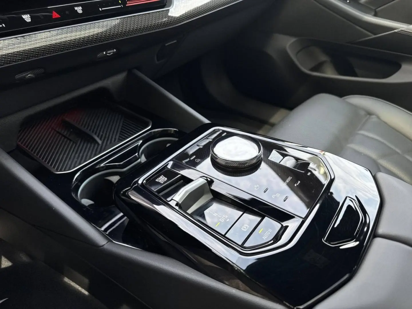 520iA M SPORT LivePro,Pano,AHK,StHzg,KomSi,360°