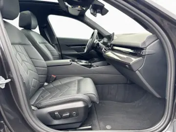 520iA M SPORT LivePro,Pano,AHK,StHzg,KomSi,360°