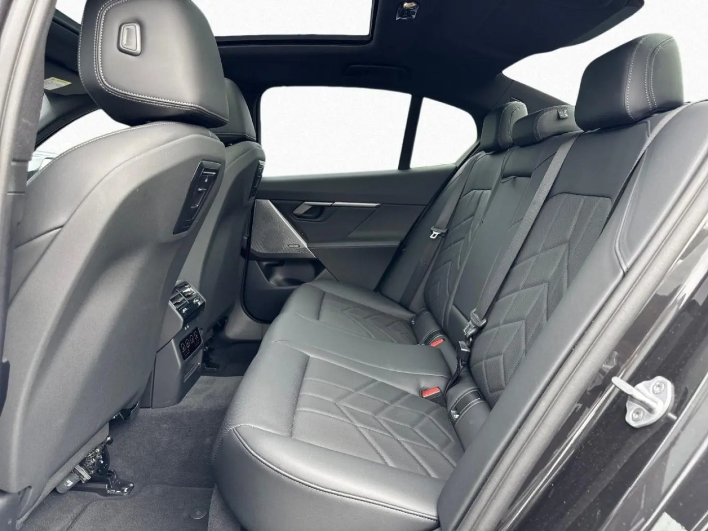 520iA M SPORT LivePro,Pano,AHK,StHzg,KomSi,360°